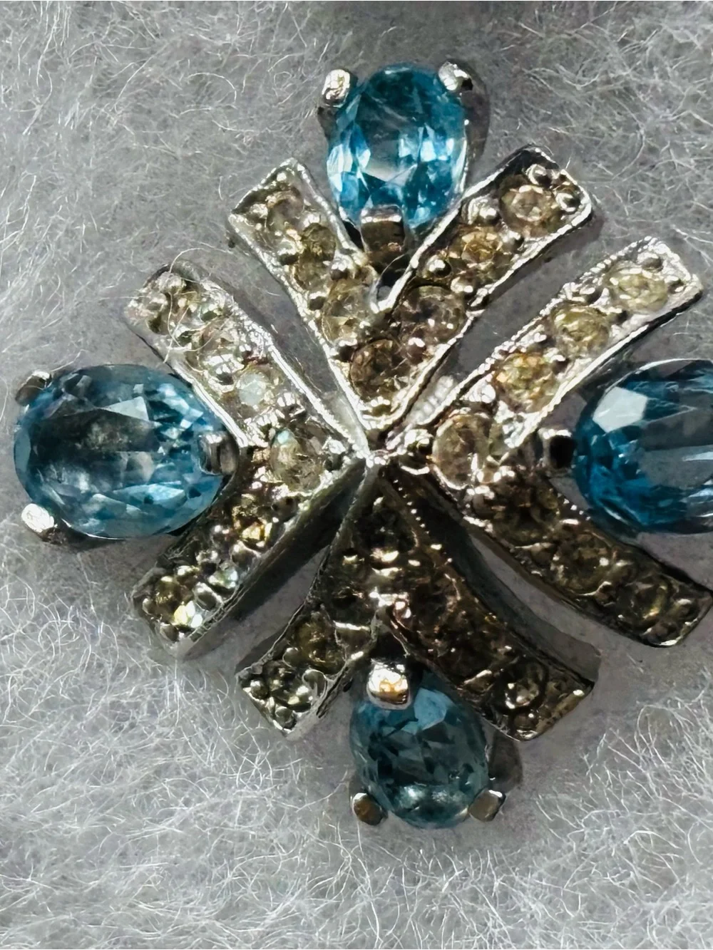 Vintage Art Deco Elegant Blue Crystal Floral Stud Earrings